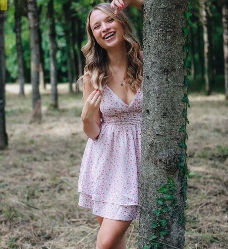 Lisa K ppers sexy actress pic