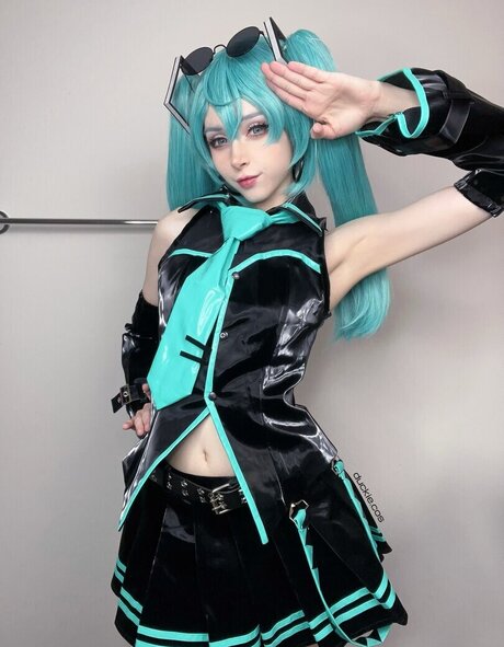 Duckie Cos star nude galleries