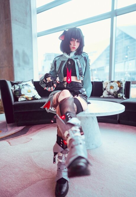 Duckie Cos pretty pornstar pictures