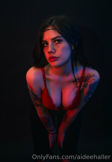 Aidee Haller model hot picture