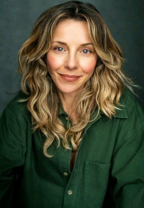 Sophia Di Martino perfect model pics