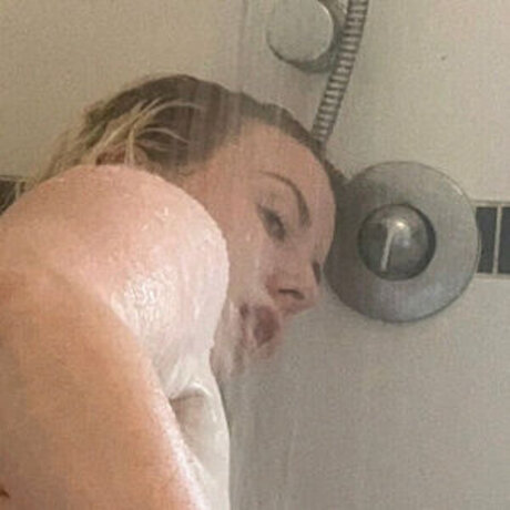 Bethanie anne model adult picture