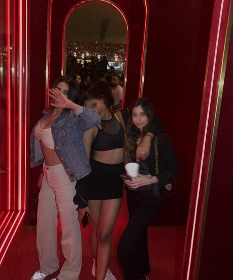 Pakhi Gadh sex star image