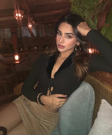 Pakhi Gadh model porn pictures