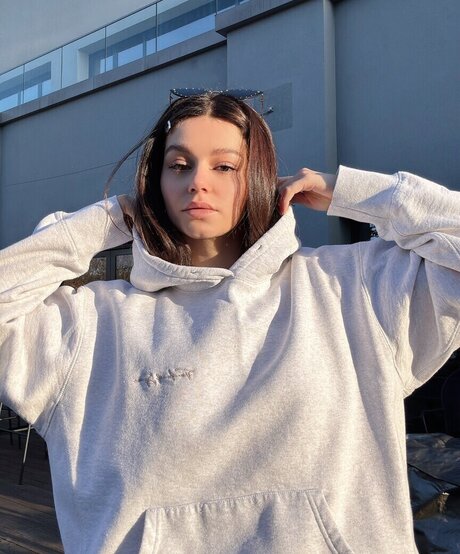 sumruozdenn naked actress images