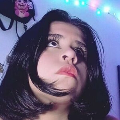 Elizabeth Nazariego beautiful model img