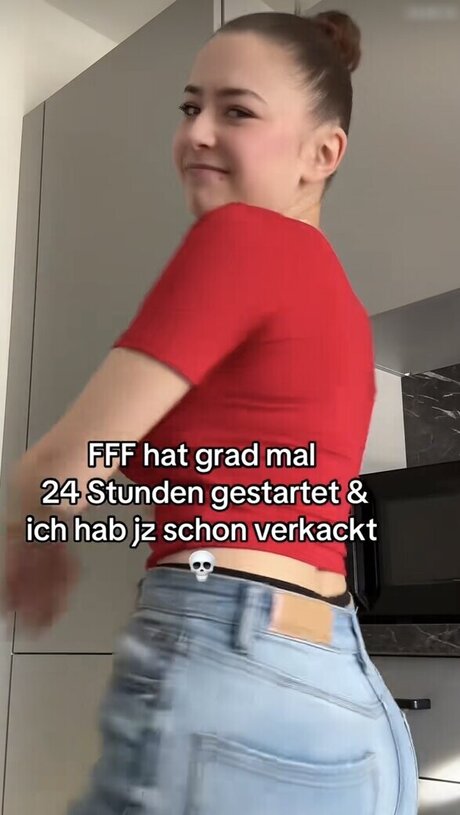 Darling sxh model porn pic