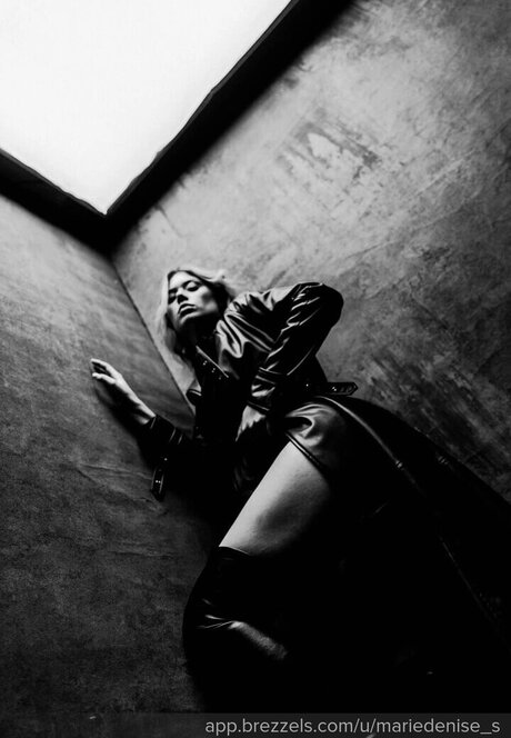 Marie Denise Schwarz free pornstar pic