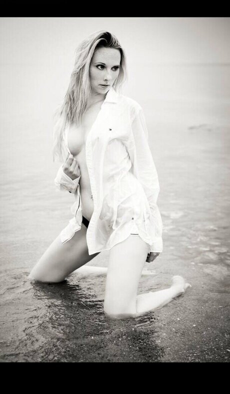 Jacqueline Sparrow model exclusive pic