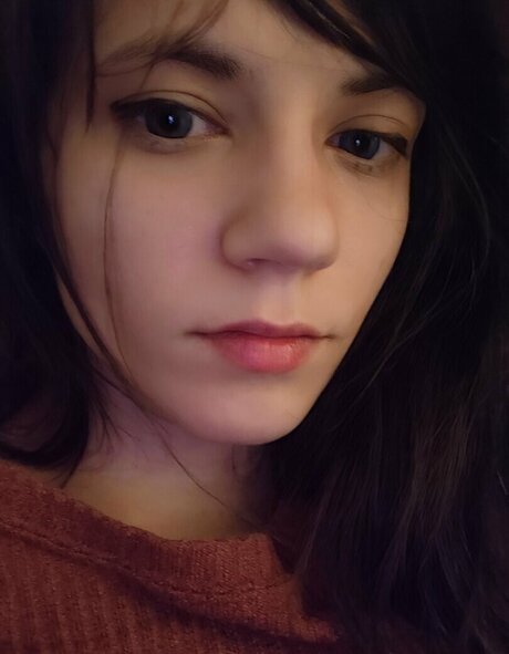 Ariel Harris sex model images