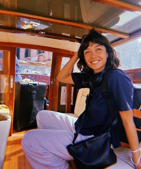 Sydney Chandler best model picture