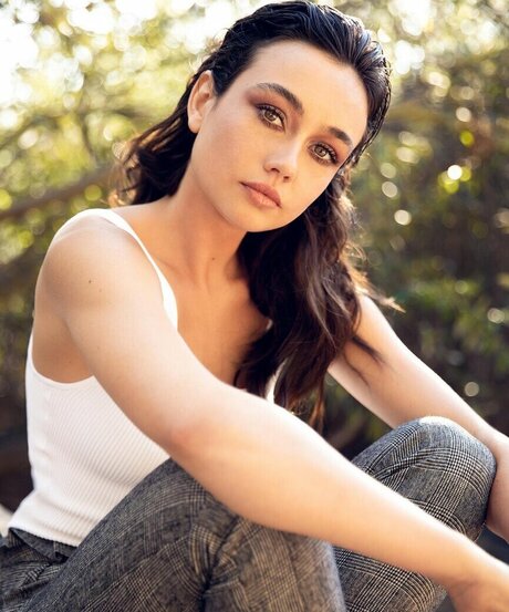 Sydney Chandler star high quality picture