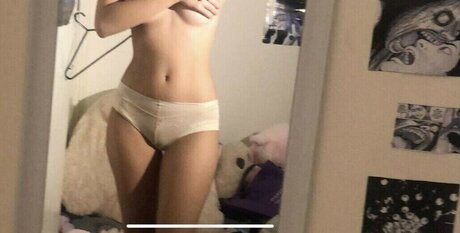 Mimi Tran star adult photos