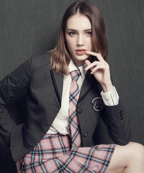 Mary Amber model img