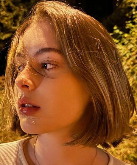 Polina Karpenko star hd picture