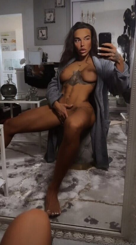 Anny Marry perfect actress images