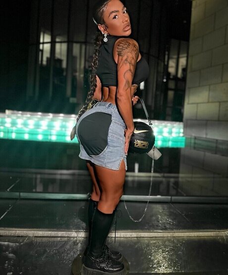 Anny Marry art actress picture