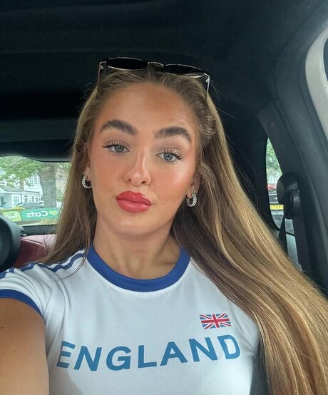 danielleelou erotic pornstar galleries