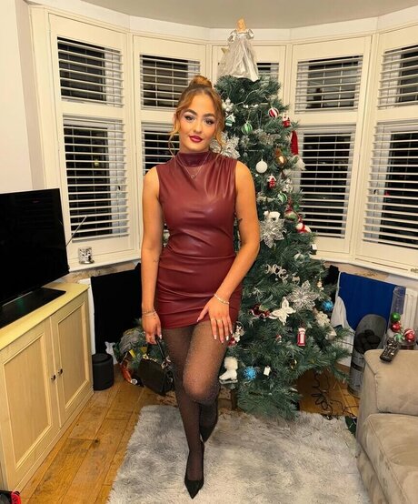 danielleelou star sexy pictures