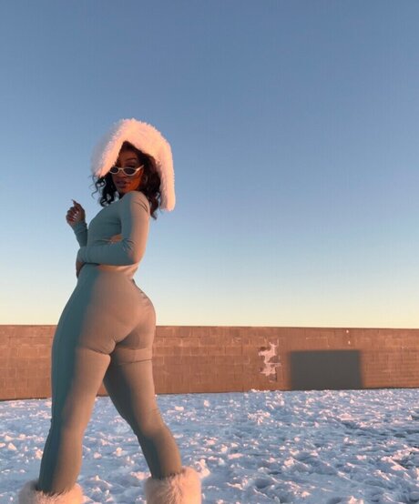 Thefricanbeauty star art gallery