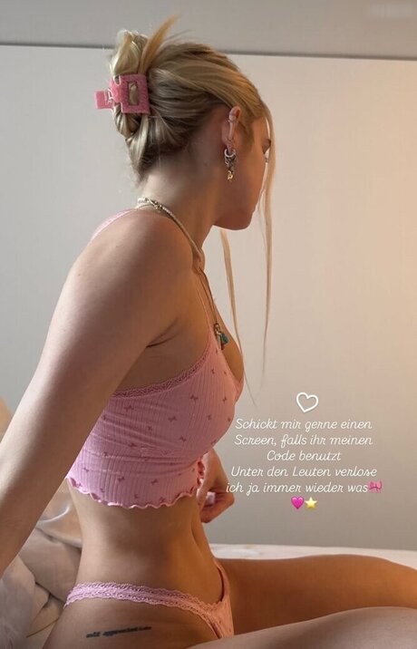 Lillimsr pornstar adult photo