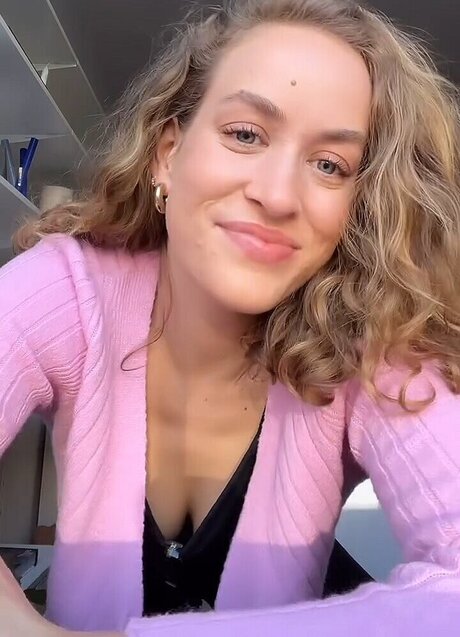 Justleo pornstar naked img