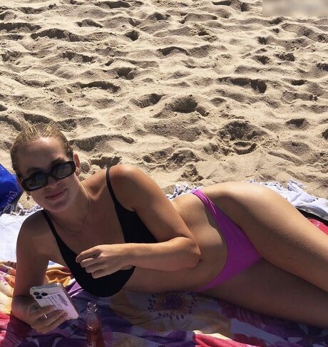 Justleo model xxx image