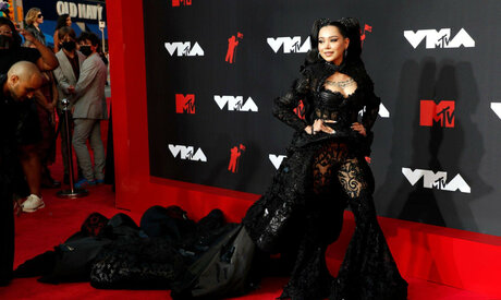 Bella Poarch beautiful star photo