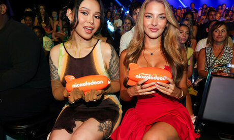 Bella Poarch hd model pic