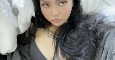 Bella Poarch star porn picture