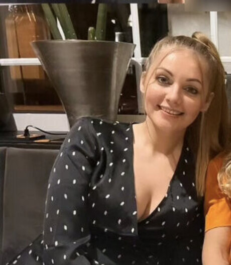 Sarah Milkowski star hd archive