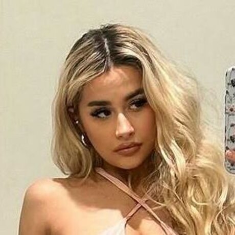 Kelsey Connors pornstar images