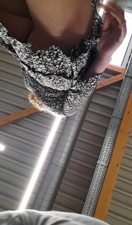 Upskirt Candids pornstar art img