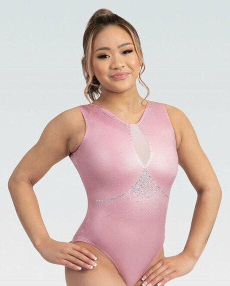 Suni Lee art actress pictures