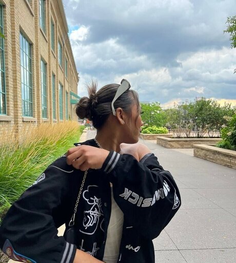 Suni Lee hot pornstar img