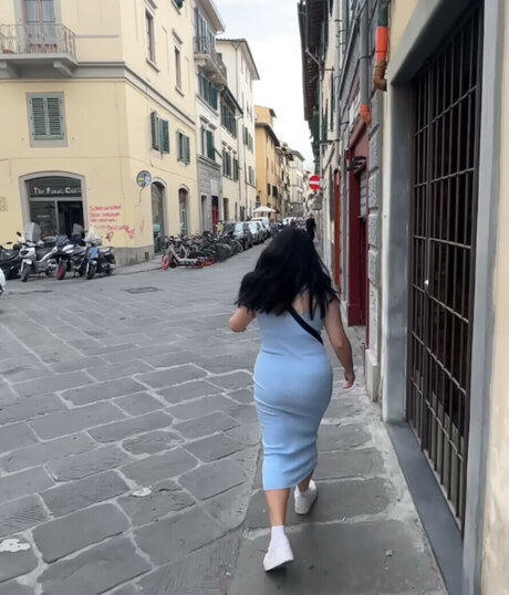 ASMR JADE star nude pic