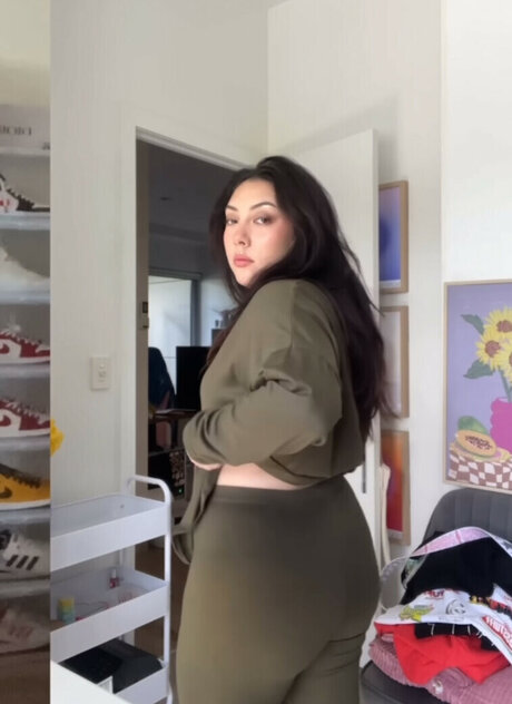 ASMR JADE star beautiful images