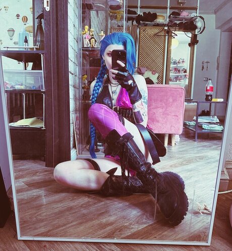 Sasha Gaier star high quality pic