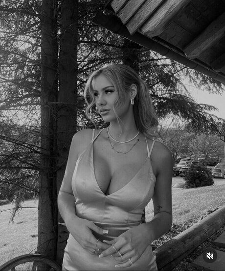 Caro Konrad xxx actress images