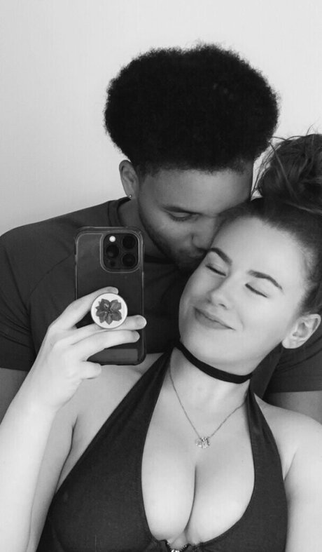 Elledolce hot pornstar images