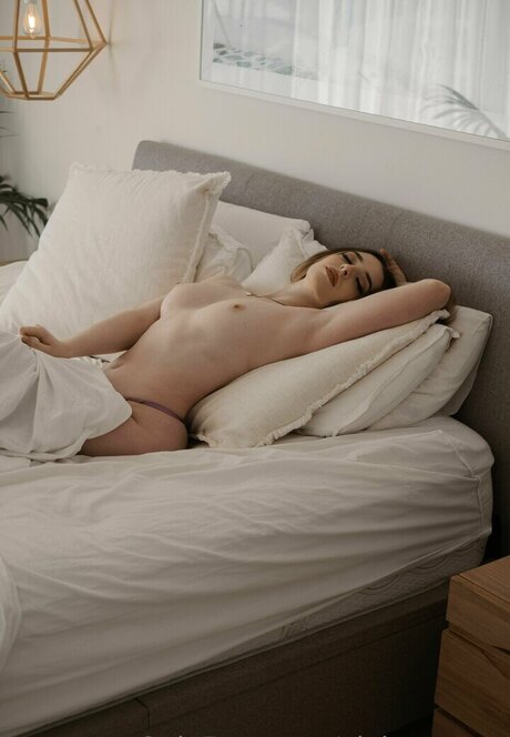 Violet Greyx beautiful model image