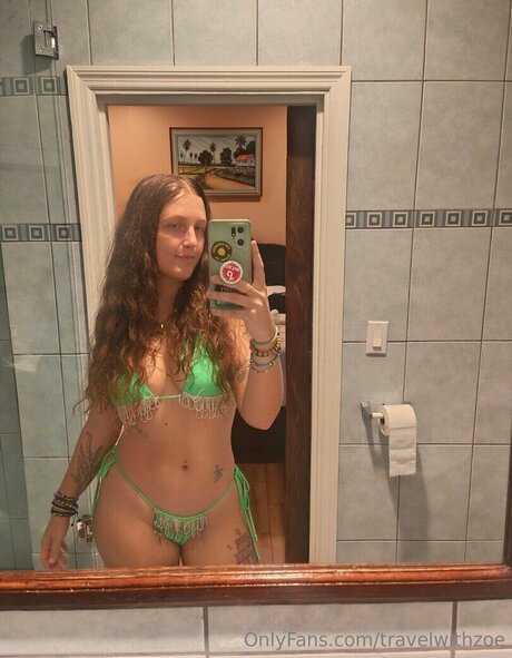 travelwithzoe exclusive model pics