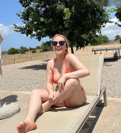 Carina Spoon pretty model image