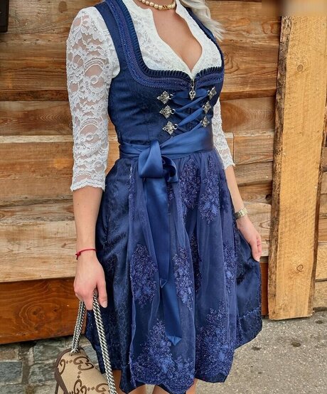 Kim Schiele star sex archive