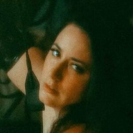 fertility goddess sexy star photo