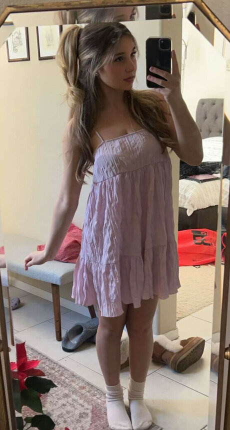 Sara Dobrik perfect pornstar pictures