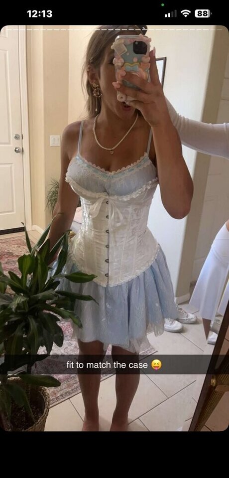 Sara Dobrik model porn pictures