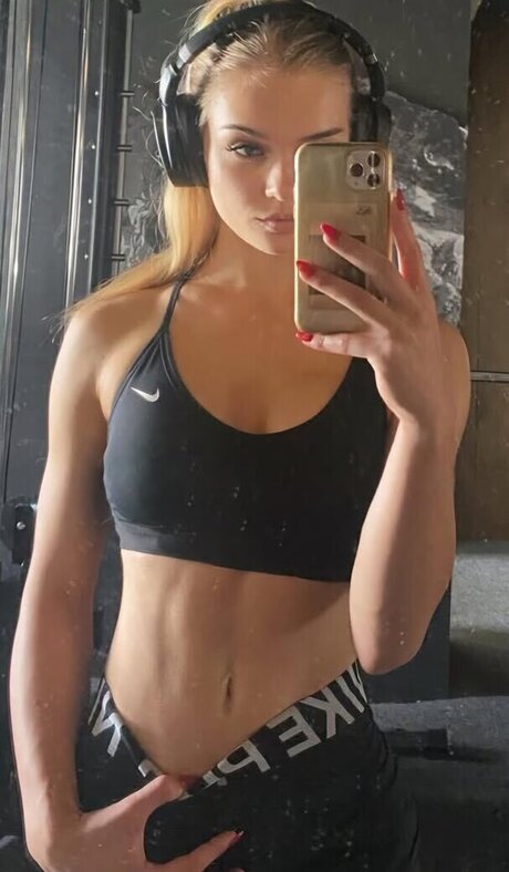 Thatsvroni star best pictures