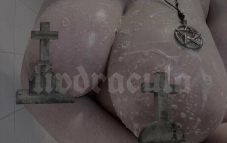 Livdracula model exclusive gallery