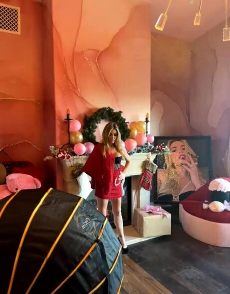 Denise Richards model nice photo